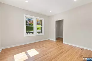 33 Mohawk Ave, Hawthorne, NJ 07506 - Photo 17