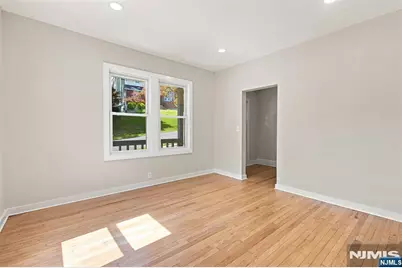 33 Mohawk Avenue, Hawthorne, NJ 07506 - Photo 17