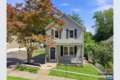 33 Mohawk Avenue, Hawthorne, NJ 07506 - Photo 1