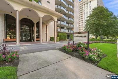 125 Prospect Avenue 18D #18D, Hackensack, NJ 07601 - Photo 3