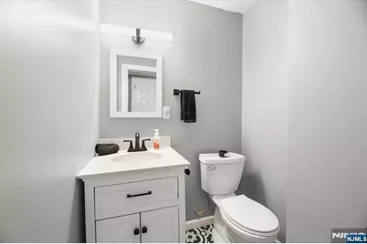 42 Wells Court, Bloomfield, NJ 07003 - Photo 15
