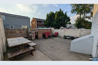 616 Hackensack Street, Carlstadt, NJ 07072 - Photo 43