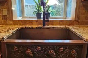 616 Hackensack St, Carlstadt, NJ 07072 - Photo 9