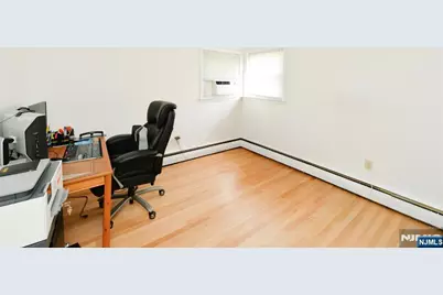 8-51 Henderson Boulevard, Fair Lawn, NJ 07410 - Photo 13