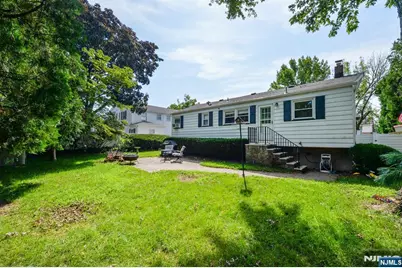 8-51 Henderson Boulevard, Fair Lawn, NJ 07410 - Photo 19