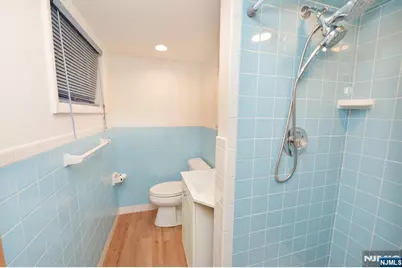 8-51 Henderson Boulevard, Fair Lawn, NJ 07410 - Photo 17