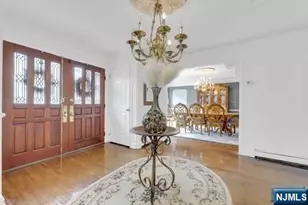 60 Ivy Pl, Wayne, NJ 07470 - Photo 5