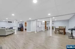 60 Ivy Pl, Wayne, NJ 07470 - Photo 43