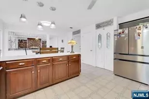 60 Ivy Pl, Wayne, NJ 07470 - Photo 17