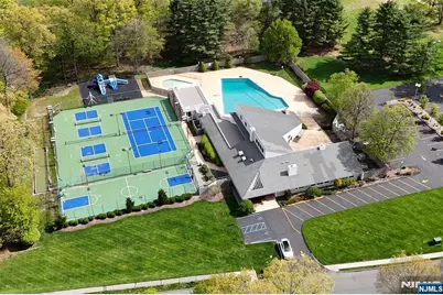 9 Parsons Court, Mahwah, NJ 07430 - Photo 3