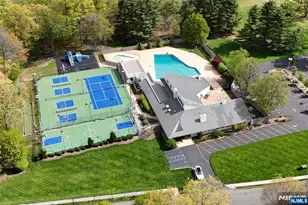 9 Parsons Ct, Mahwah, NJ 07430 - Photo 3