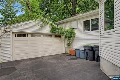 26 Cedar Street, Bergenfield, NJ 07621 - Photo 39