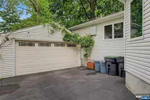 26 Cedar St, Bergenfield, NJ 07621 - Photo 39