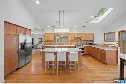 26 Cedar Street, Bergenfield, NJ 07621 - Photo 15