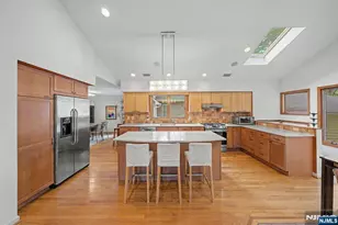 26 Cedar St, Bergenfield, NJ 07621 - Photo 15