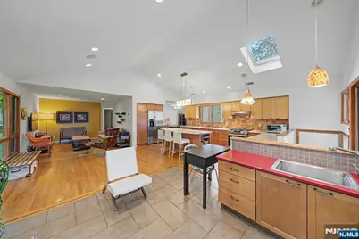 26 Cedar Street, Bergenfield, NJ 07621 - Photo 25