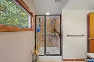 26 Cedar St, Bergenfield, NJ 07621 - Photo 35