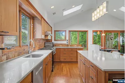 26 Cedar Street, Bergenfield, NJ 07621 - Photo 13