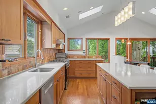 26 Cedar St, Bergenfield, NJ 07621 - Photo 13