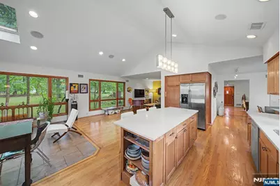 26 Cedar Street, Bergenfield, NJ 07621 - Photo 19