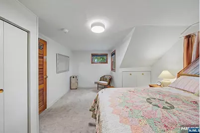 26 Cedar Street, Bergenfield, NJ 07621 - Photo 33