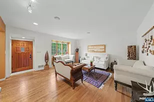 26 Cedar St, Bergenfield, NJ 07621 - Photo 5