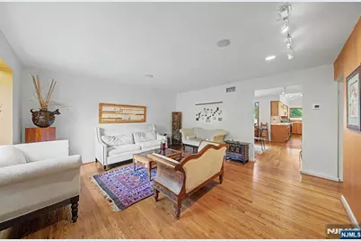 26 Cedar Street, Bergenfield, NJ 07621 - Photo 3