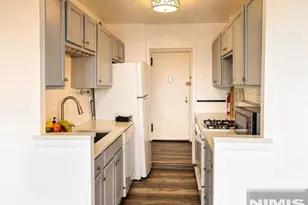 6600 Blvd East 21J, West New York, NJ 07093 - Photo 3
