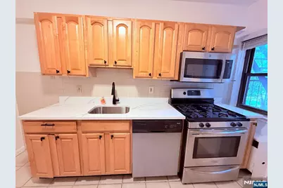 3020 Edwin Avenue 2C #2C, Fort Lee, NJ 07024 - Photo 15