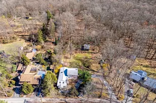 16 Sky Top Rd, Lebanon Township, NJ 07865 - Photo 9