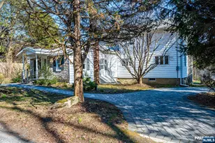 16 Sky Top Rd, Lebanon Township, NJ 07865 - Photo 3