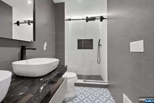 478 Buffalo Ct 478, West New York, NJ 07093 - Photo 25