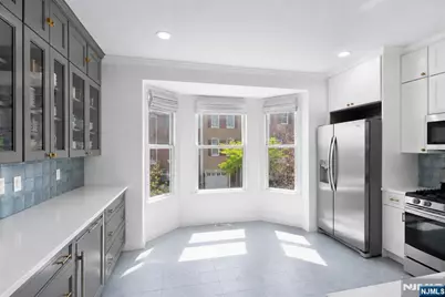 478 Buffalo Court 478 #478, West New York, NJ 07093 - Photo 5