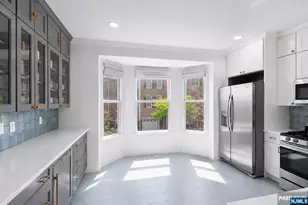 478 Buffalo Ct 478, West New York, NJ 07093 - Photo 5