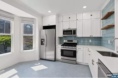 478 Buffalo Court 478 #478, West New York, NJ 07093 - Photo 3