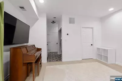 478 Buffalo Court 478 #478, West New York, NJ 07093 - Photo 41