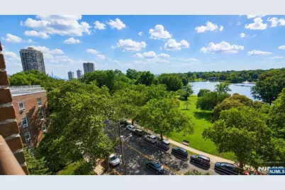 8800 Boulevard East 8M #8M, North Bergen, NJ 07047 - Photo 3