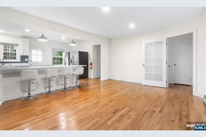 558 Broad Avenue, Leonia, NJ 07605 - Photo 3