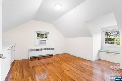 558 Broad Avenue, Leonia, NJ 07605 - Photo 15