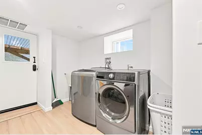 64 Montague Place C0002 #C0002, Montclair, NJ 07042 - Photo 15
