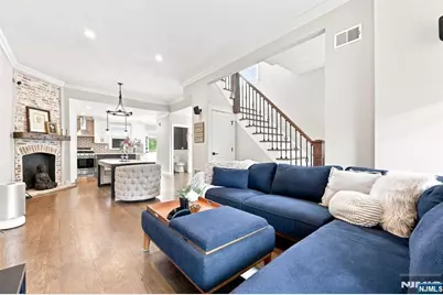 64 Montague Place C0002 #C0002, Montclair, NJ 07042 - Photo 5
