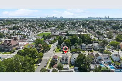 433 Stuyvesant Avenue, Lyndhurst Township, NJ 07071 - Photo 29