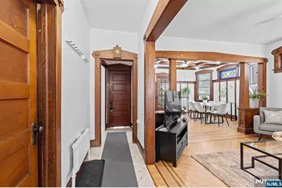 433 Stuyvesant Avenue, Lyndhurst Township, NJ 07071 - Photo 9