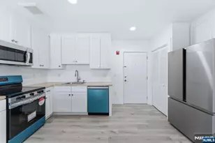 95 Shepherds Ln 206A, Totowa, NJ 07512 - Photo 5