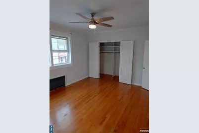190 Cedar Street 2nd Fl #2nd Fl, Cliffside Park, NJ 07010 - Photo 13