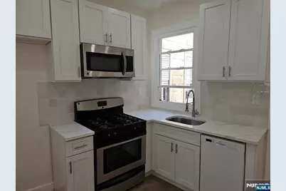 48 Paulison Avenue, Ridgefield Park, NJ 07660 - Photo 3