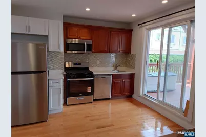 190 Cedar Street 1st Fl #1st FL, Cliffside Park, NJ 07010 - Photo 5