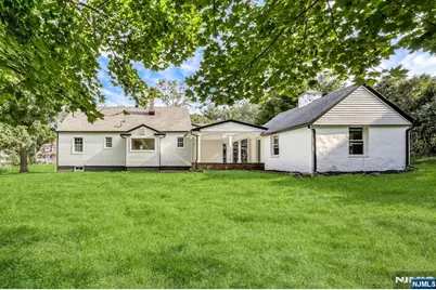 924 Franklin Avenue, Franklin Lakes, NJ 07417 - Photo 27