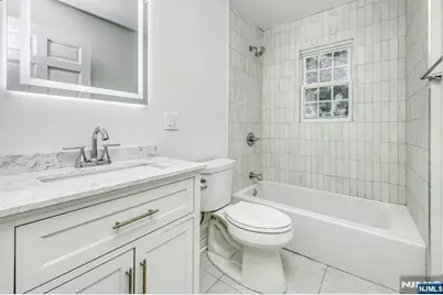 924 Franklin Avenue, Franklin Lakes, NJ 07417 - Photo 13