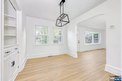 924 Franklin Avenue, Franklin Lakes, NJ 07417 - Photo 7